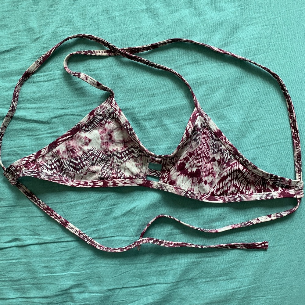 Jolyn triangle top